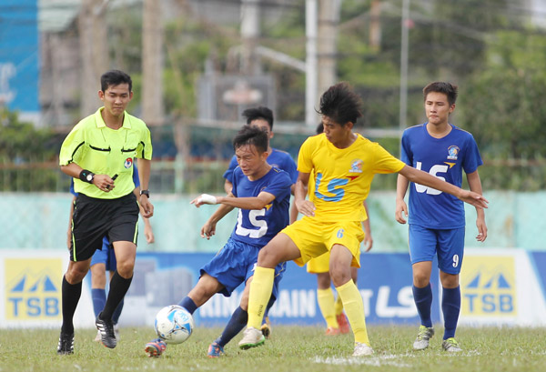 HAGL (xanh) giành ngôi vô địch Giải U15 QG- Cúp Thái Sơn Bắc 2016 sau khi vượt qua PVF bằng thi đấu luân lưu 11m