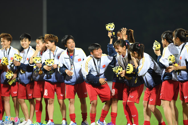 Đồng hành cùng đội tuyển nữ Việt Nam tại SEA Games 29: Tấm Huy chương của khát vọng