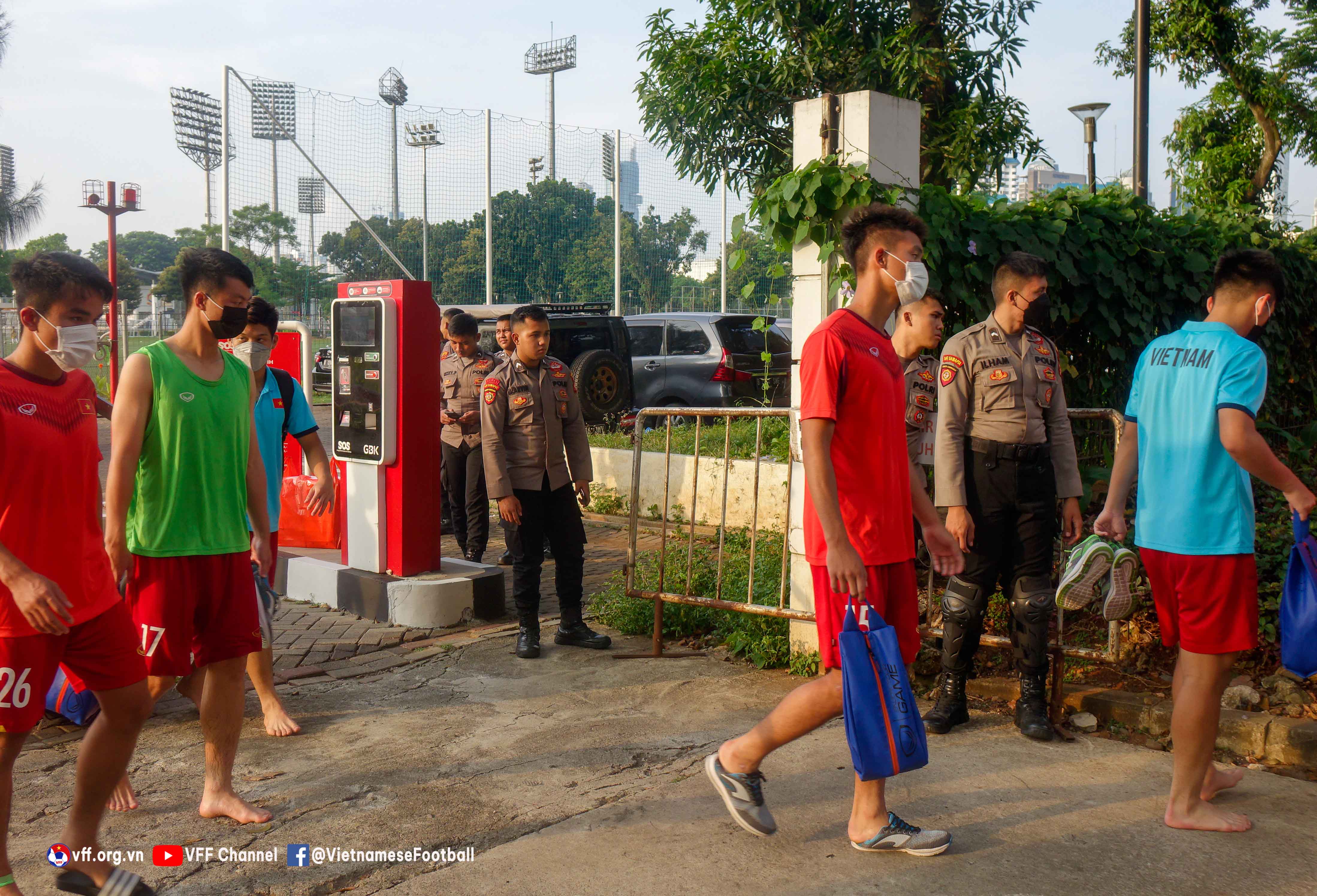 Indonesia tăng cường an ninh, an toàn trước vòng bán kết, ĐT U19 Việt Nam sẵn sàng cho trận gặp Malaysia - Ảnh 6.