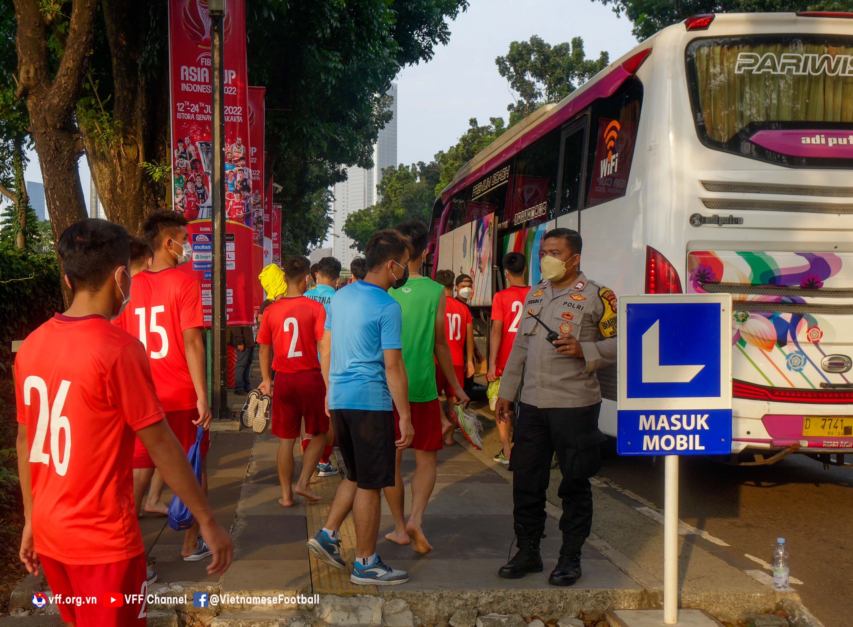 Indonesia tăng cường an ninh, an toàn trước vòng bán kết, ĐT U19 Việt Nam sẵn sàng cho trận gặp Malaysia - Ảnh 7.