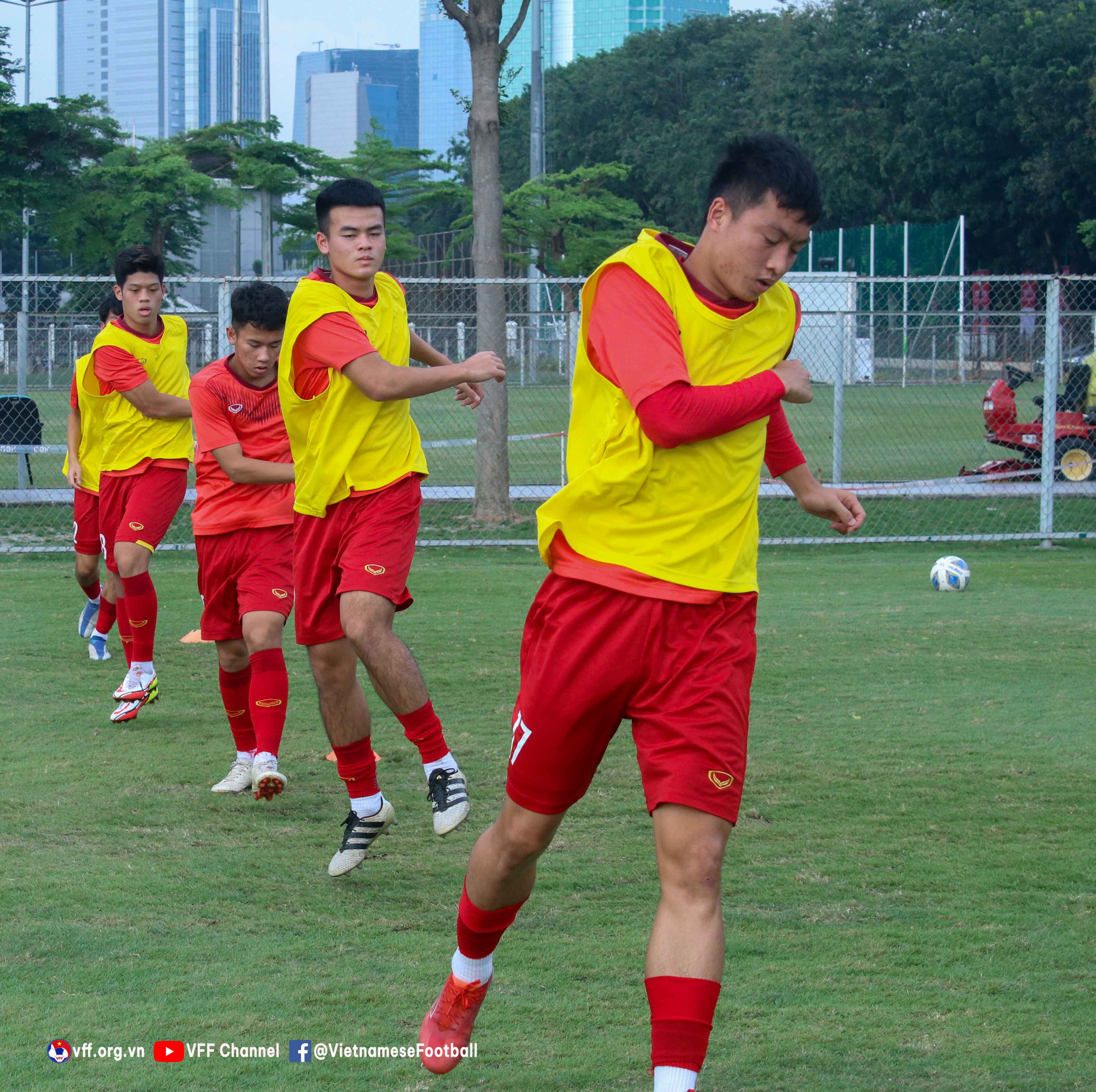 Indonesia tăng cường an ninh, an toàn trước vòng bán kết, ĐT U19 Việt Nam sẵn sàng cho trận gặp Malaysia - Ảnh 13.