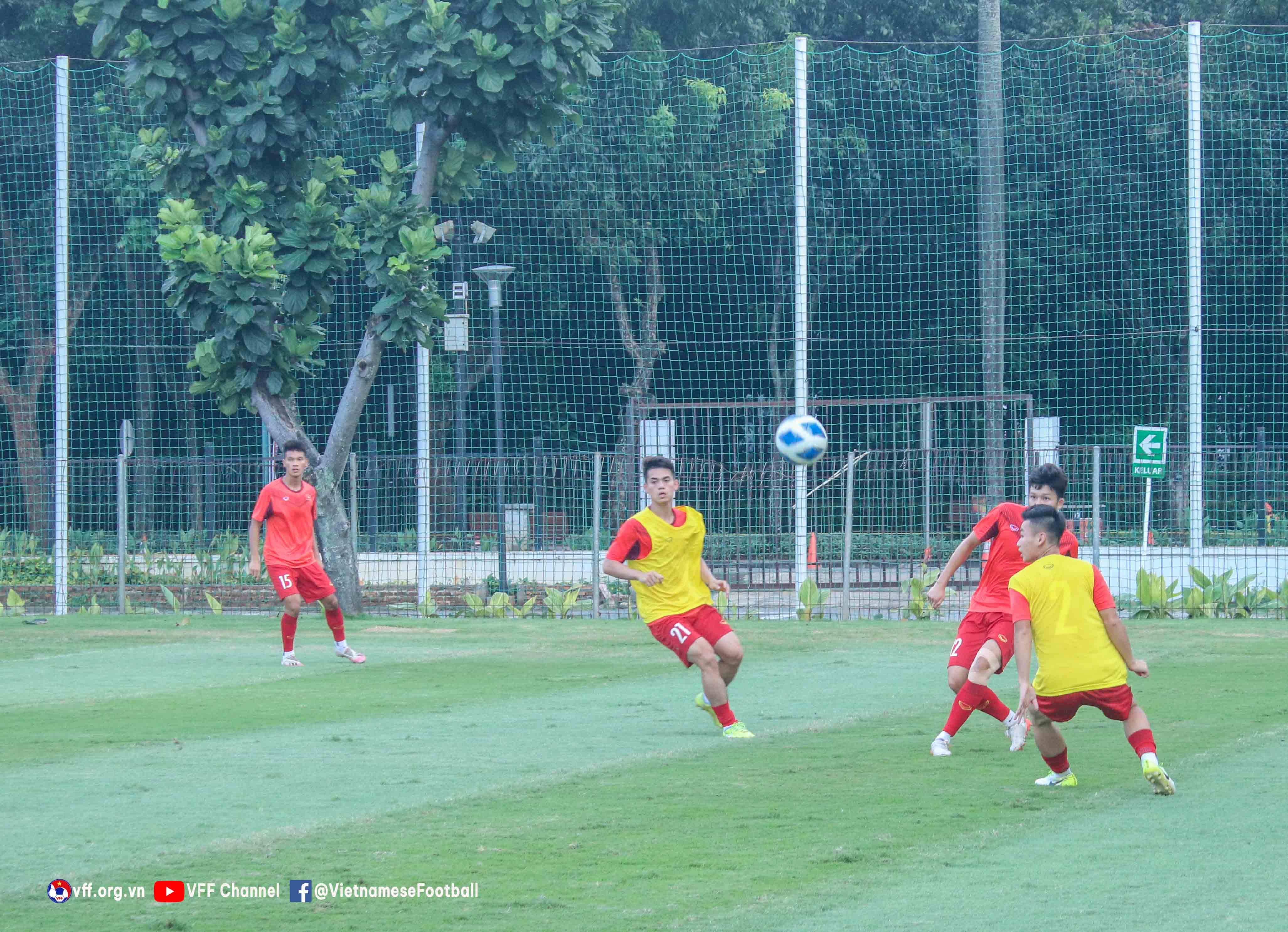 Indonesia tăng cường an ninh, an toàn trước vòng bán kết, ĐT U19 Việt Nam sẵn sàng cho trận gặp Malaysia - Ảnh 15.