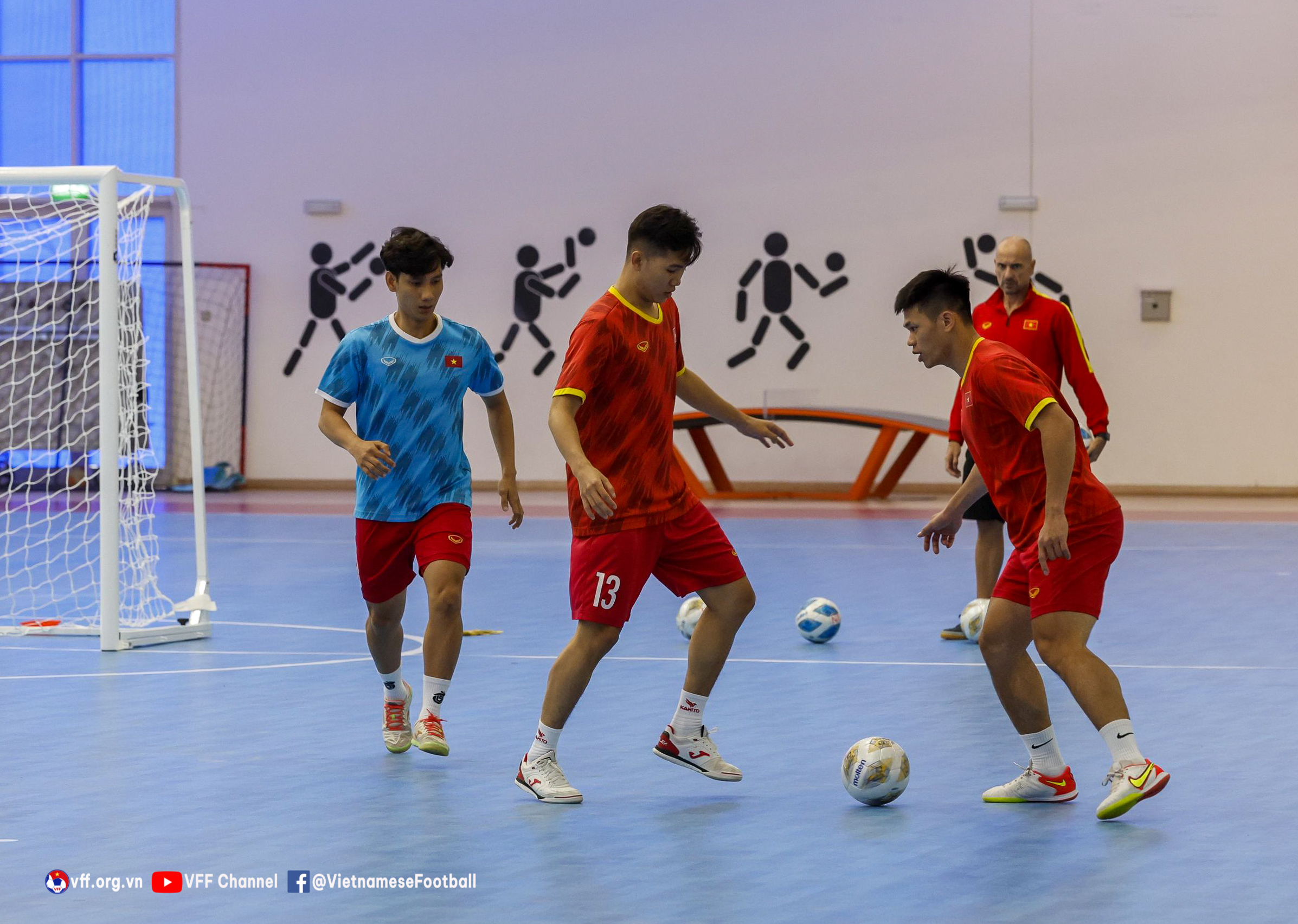 ĐT Việt Nam đẩy cao khối lượng, chọn điểm rơi trước thềm VCK futsal châu Á 2022 - Ảnh 4.