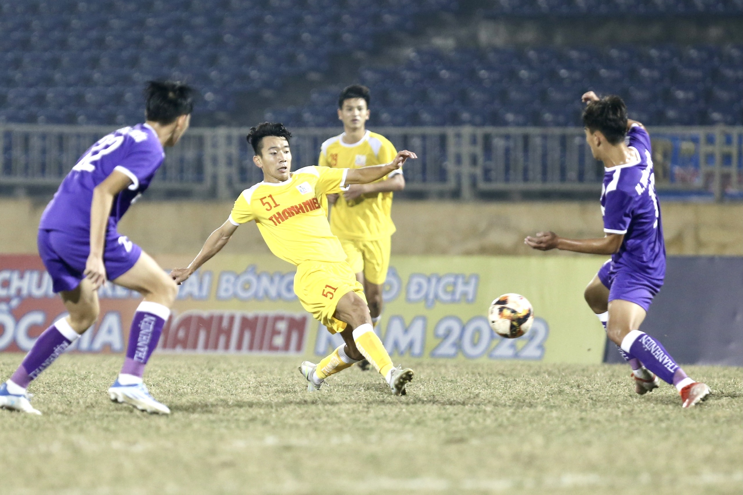 Chung kết U21 quốc gia 2022: Hà Nội lần thứ 6 vô địch - Ảnh 1.