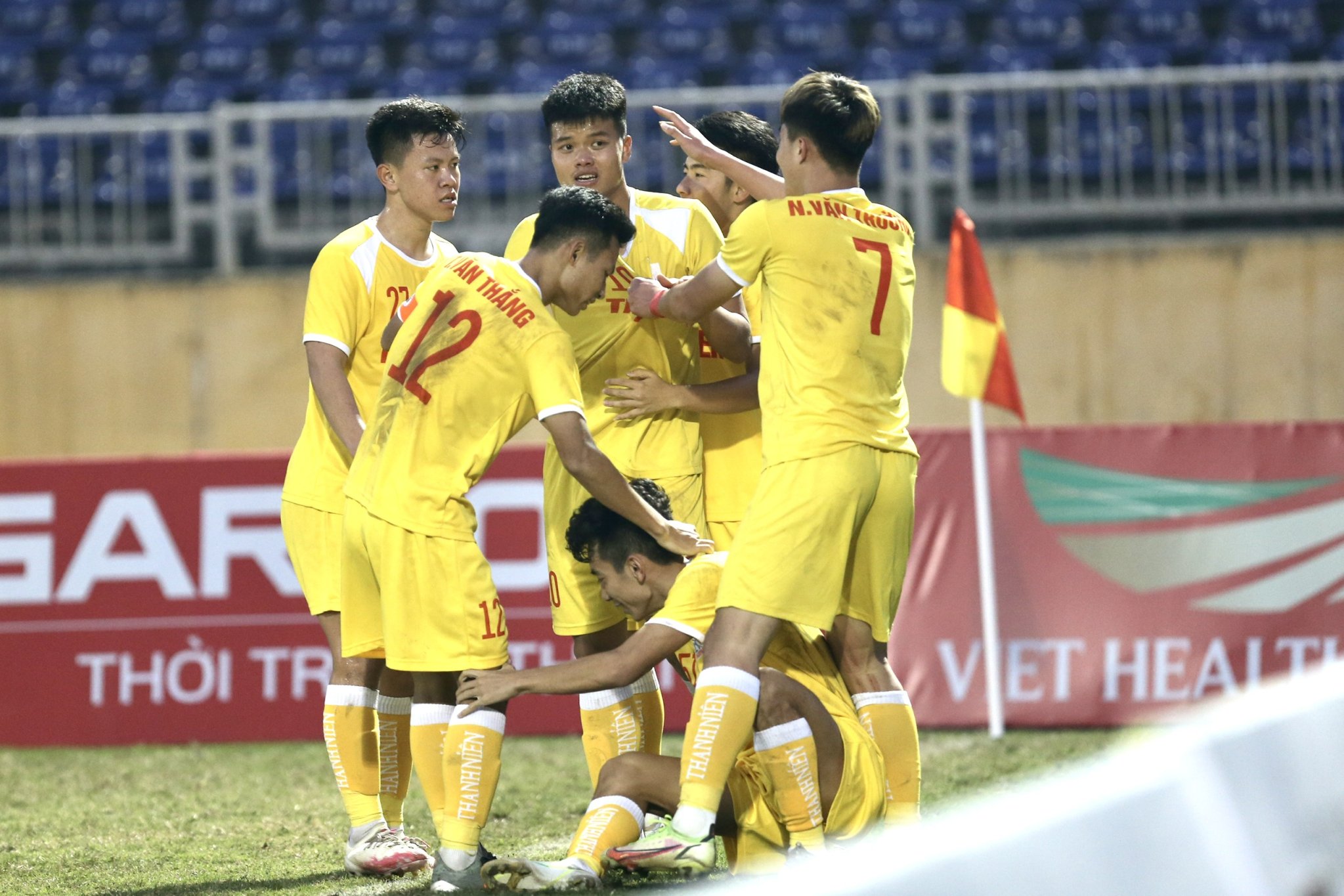 Chung kết U21 quốc gia 2022: Hà Nội lần thứ 6 vô địch - Ảnh 2.