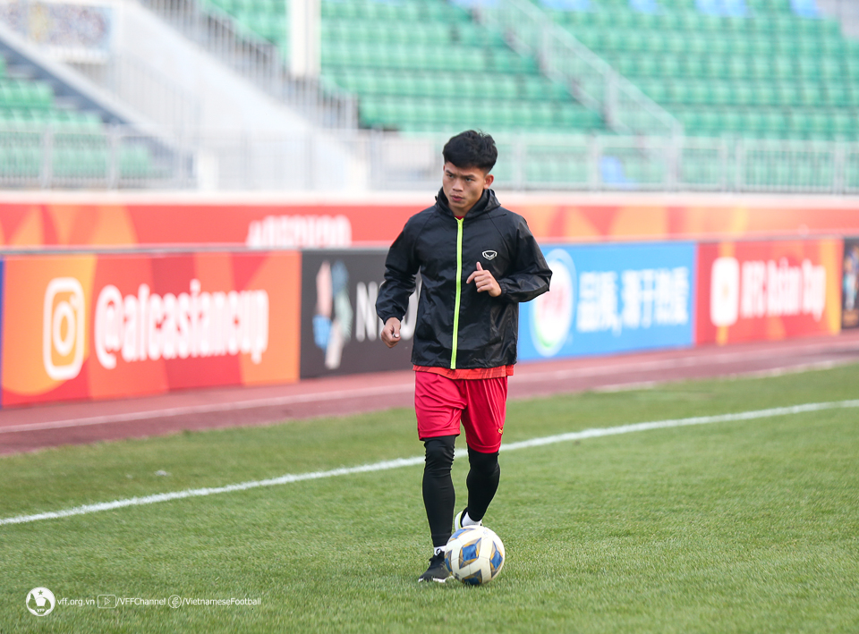 ĐT U20 Việt Nam tập hồi phục, tích cực chuẩn bị cho trận kế tiếp gặp U20 Iran - Ảnh 1.