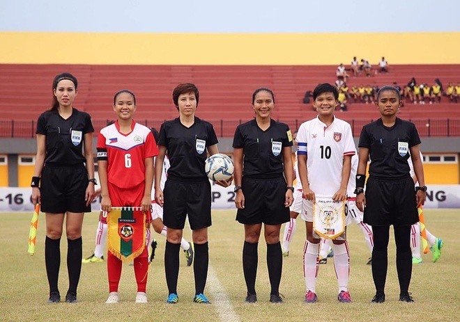 Các trọng tài nữ Việt Nam tham gia điều hành một số bảng đấu tại Vòng loại giải U20 nữ châu Á 2024  - Ảnh 1.